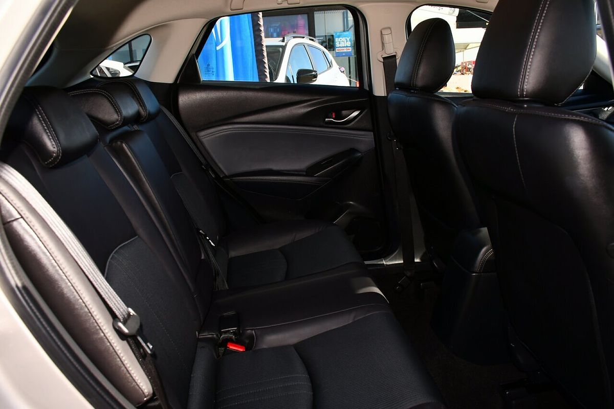 2022 Mazda CX-3 sTouring DK