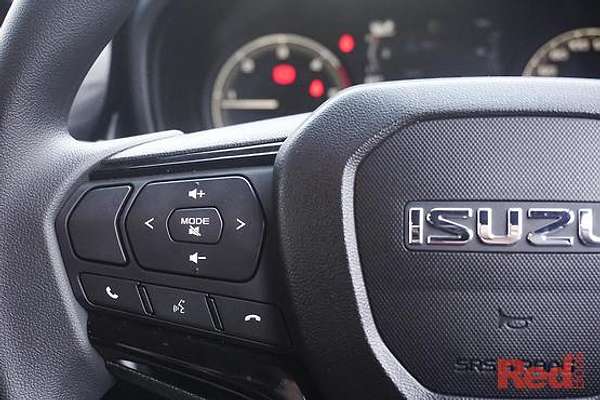 2025 Isuzu D-MAX X-RIDER 4X4