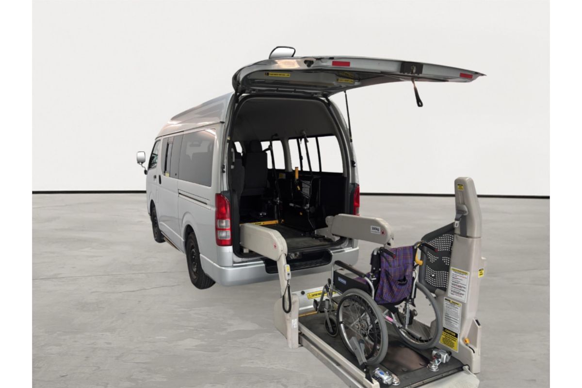 2010 Toyota Hiace Welcab TRH200