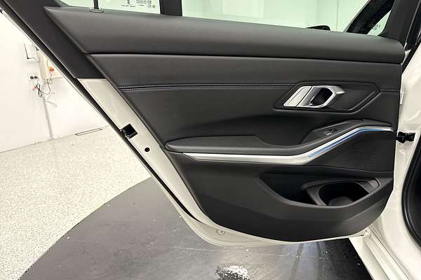 2023 BMW 3 Series 330i M Sport G20 LCI