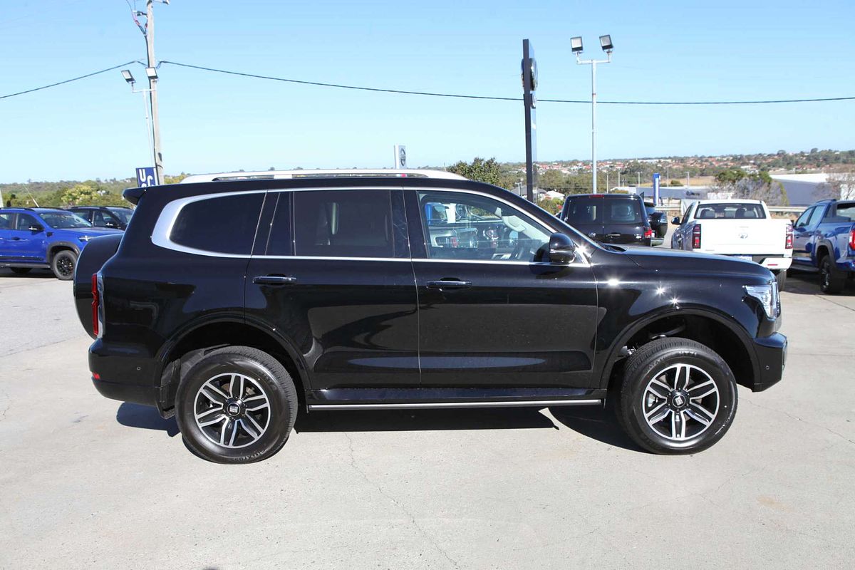 2024 GWM Tank 500 Ultra Hybrid P03