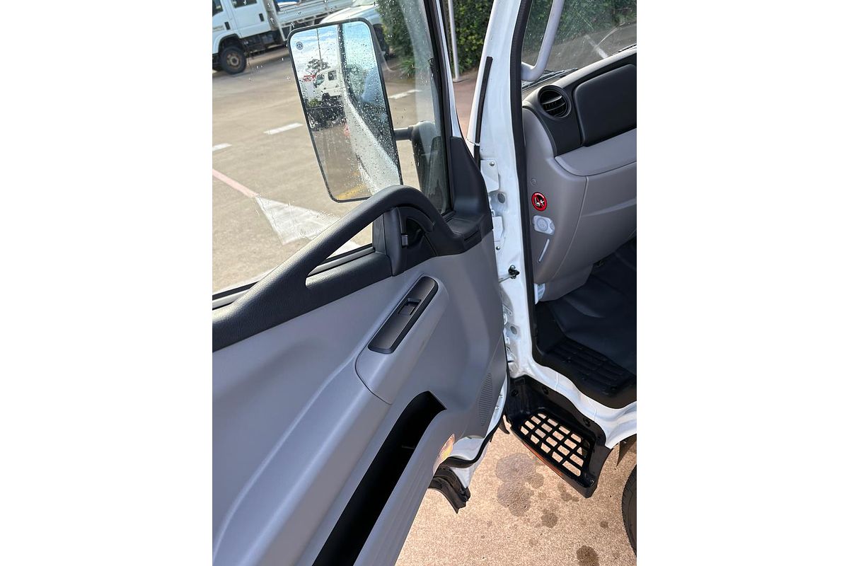 2024 Fuso Canter 615