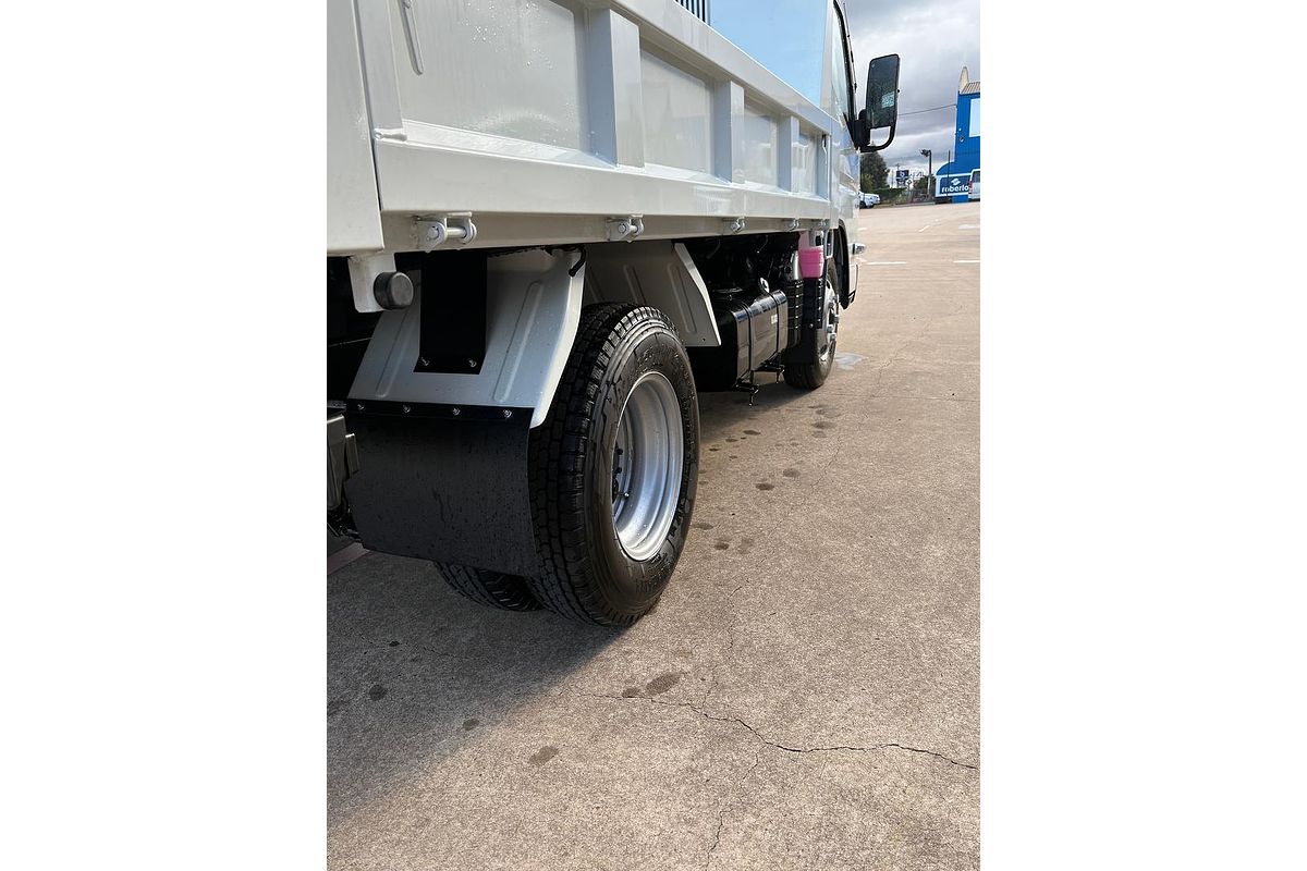 2024 Fuso Canter 615