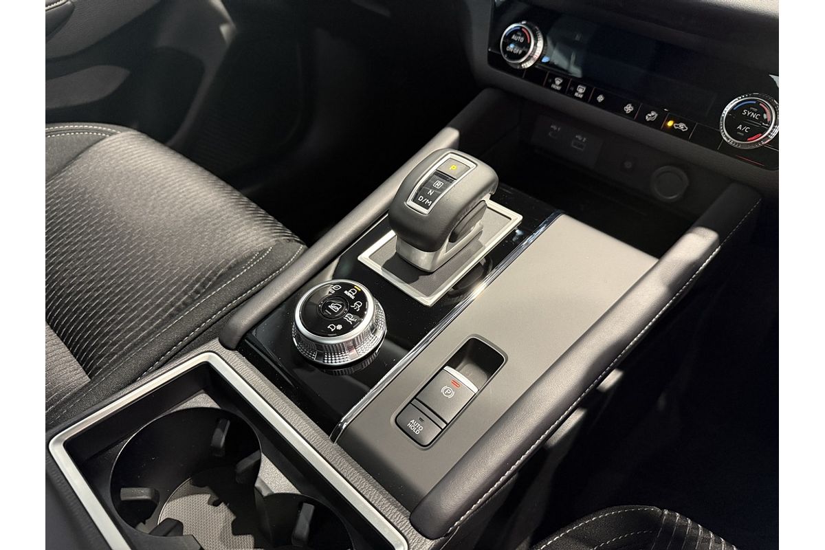 2024 Mitsubishi ZM Outlander LS 2.5L CVT 2WD 7ST