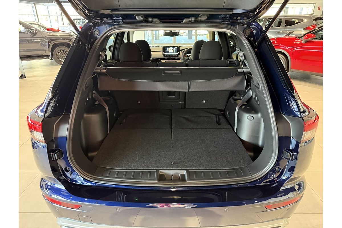 2024 Mitsubishi ZM Outlander LS 2.5L CVT 2WD 7ST