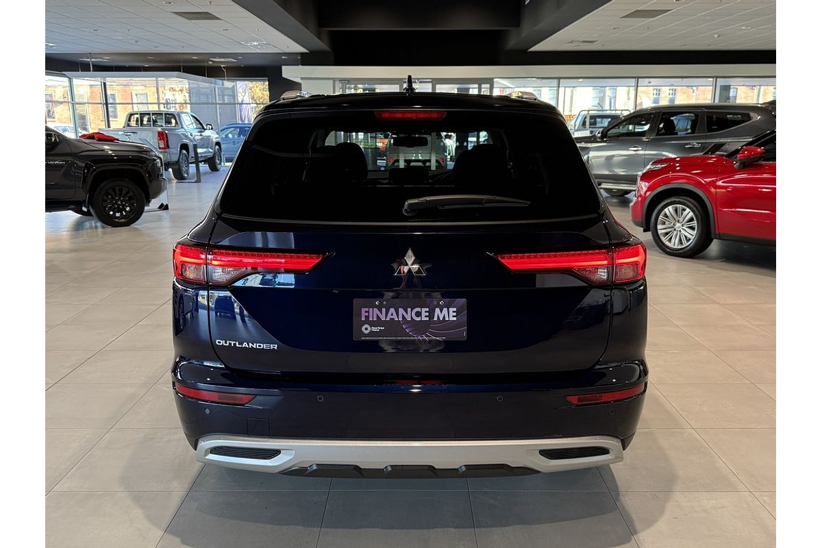 2024 Mitsubishi ZM Outlander LS 2.5L CVT 2WD 7ST