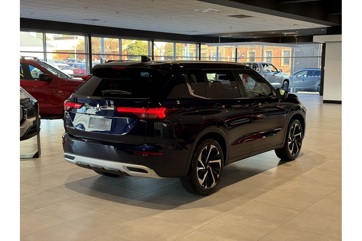 2024 Mitsubishi ZM Outlander LS 2.5L CVT 2WD 7ST