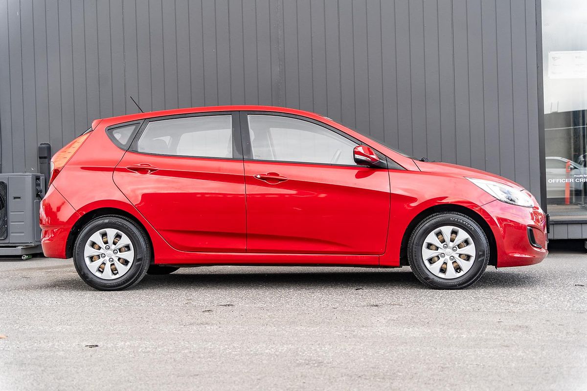 2014 Hyundai Accent Active RB2