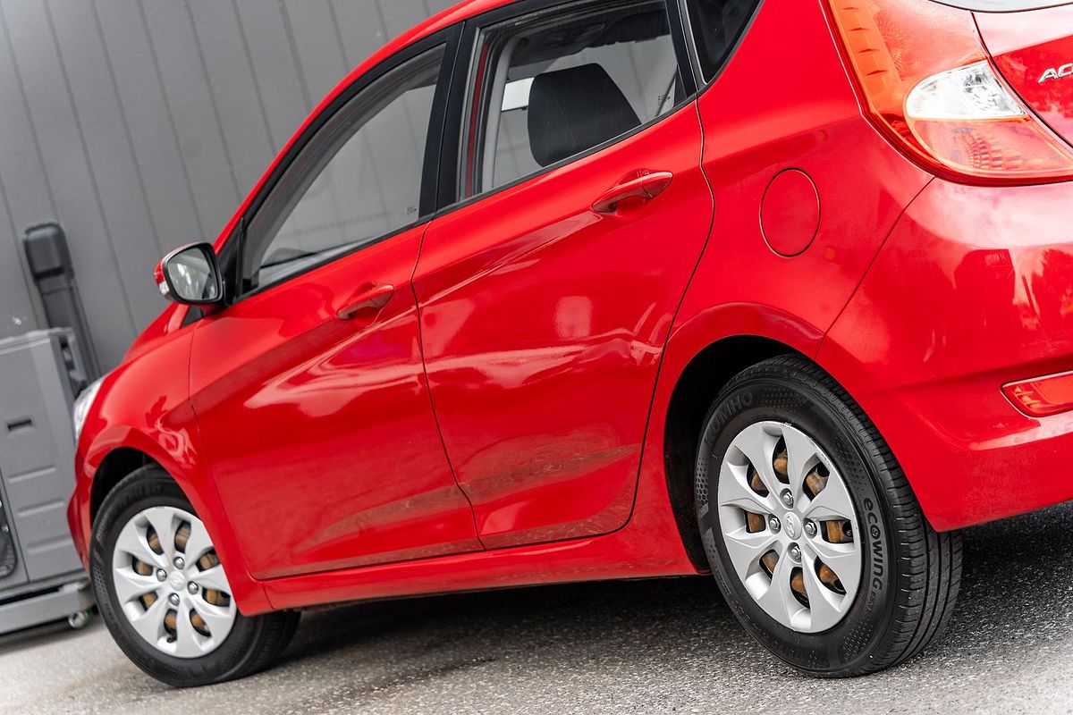 2014 Hyundai Accent Active RB2