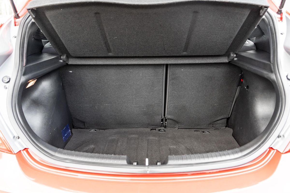 2014 Hyundai Accent Active RB2