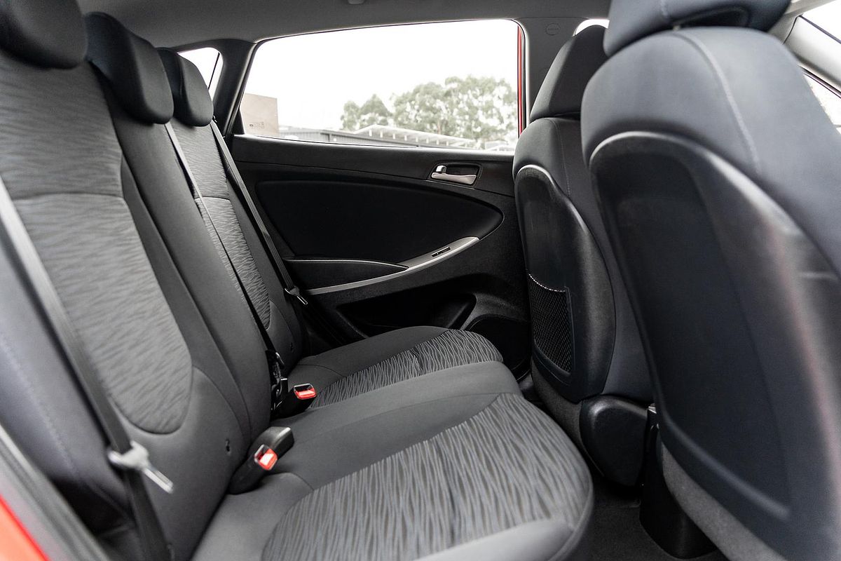 2014 Hyundai Accent Active RB2