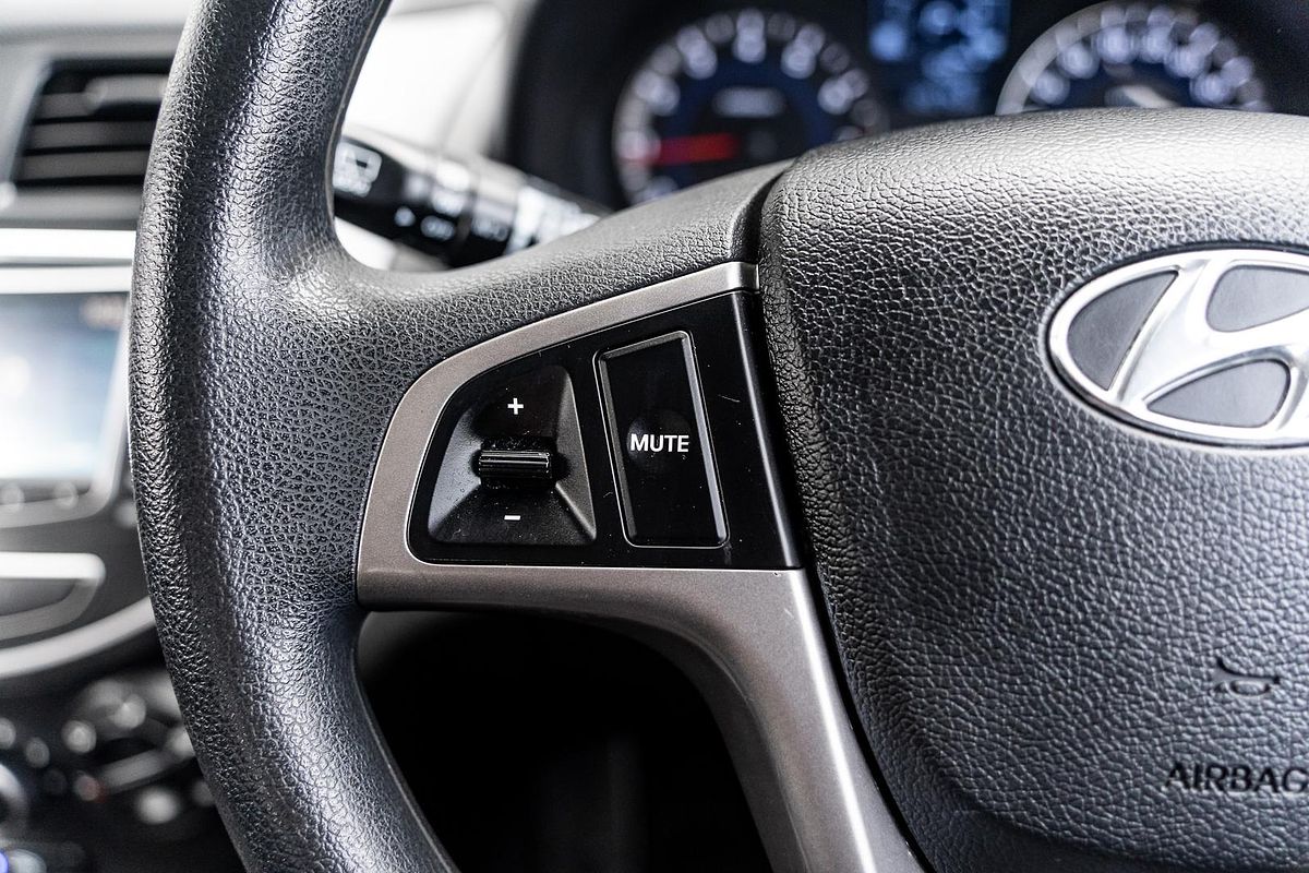 2014 Hyundai Accent Active RB2