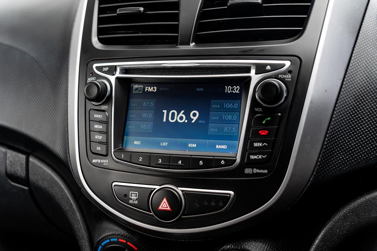 2014 Hyundai Accent Active RB2
