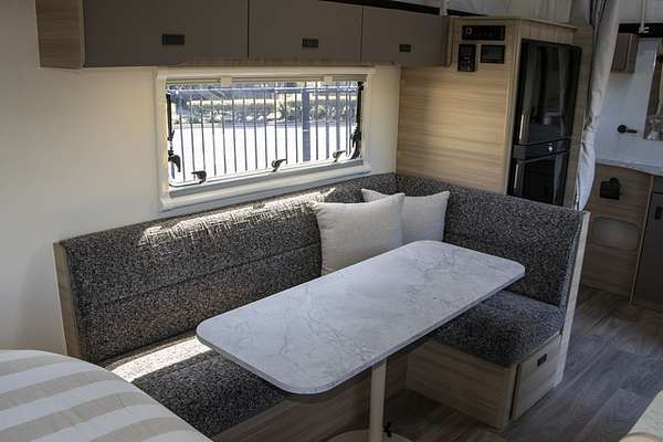 2025 Jayco DISCOVERY POPTOP 17.55-8.OB.DY-MY25