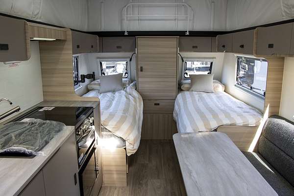 2025 Jayco DISCOVERY POPTOP 17.55-9.OB.DY-MY25