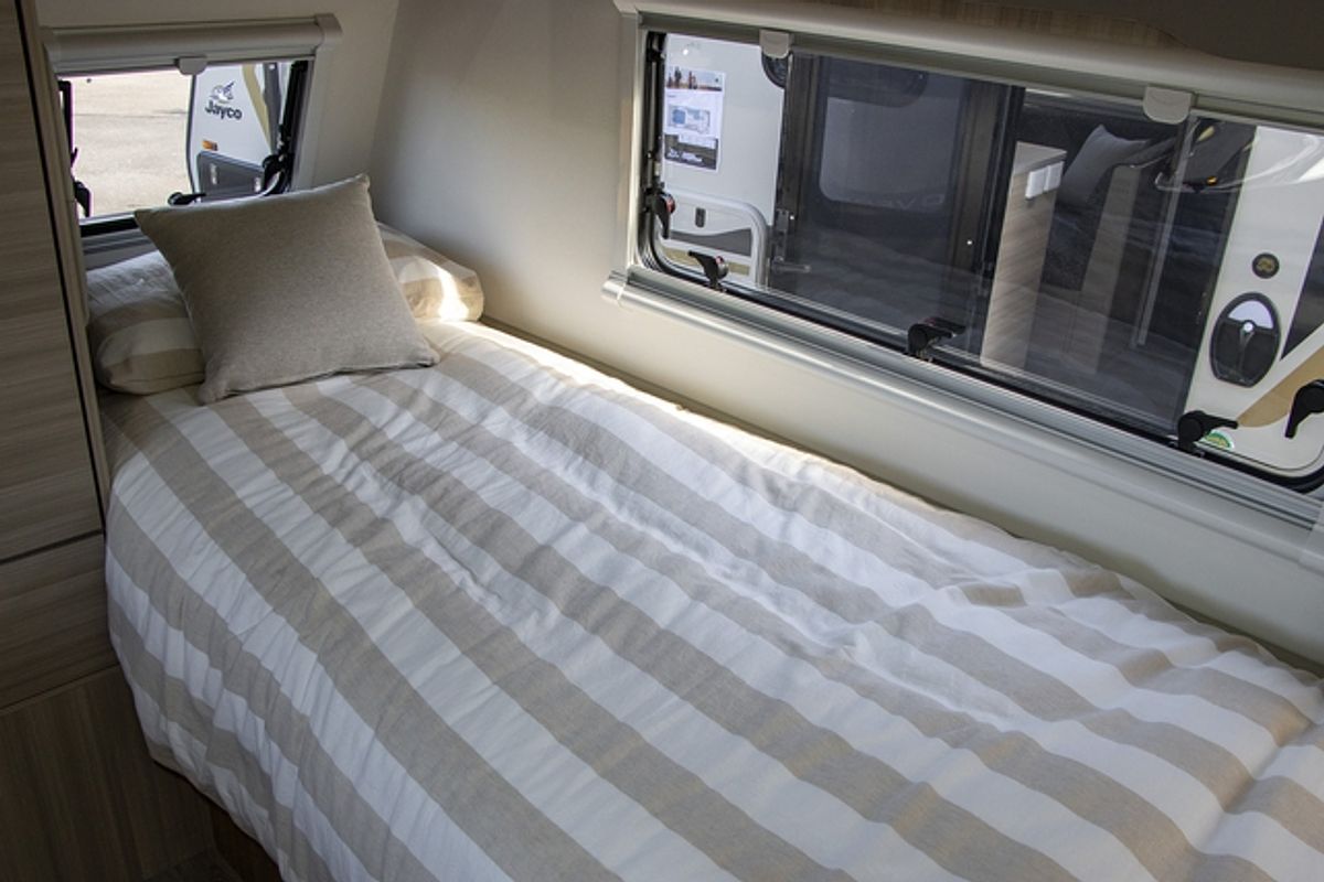 2025 Jayco DISCOVERY POPTOP 17.55-9.OB.DY-MY25