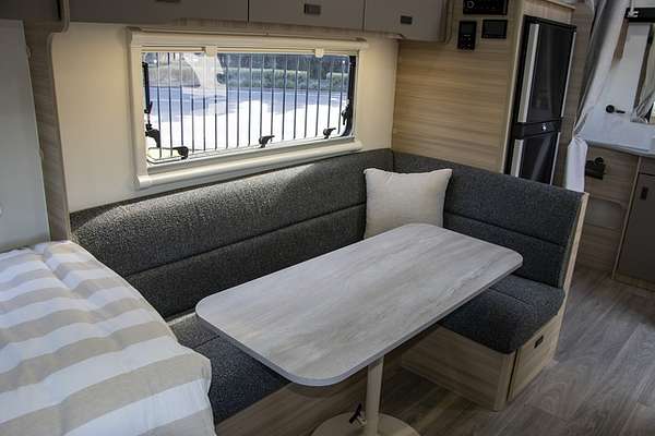 2025 Jayco DISCOVERY POPTOP 17.55-9.OB.DY-MY25