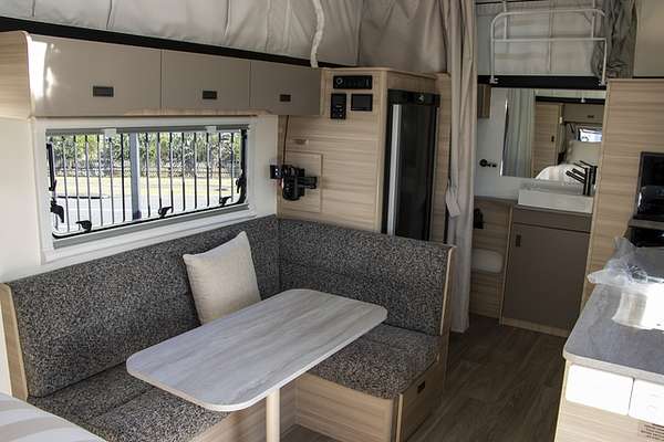 2025 Jayco DISCOVERY POPTOP 16.67-5.OB.DY-MY25