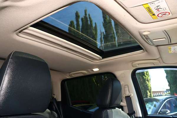 2015 Nissan Navara ST-X D23 Rear Wheel Drive