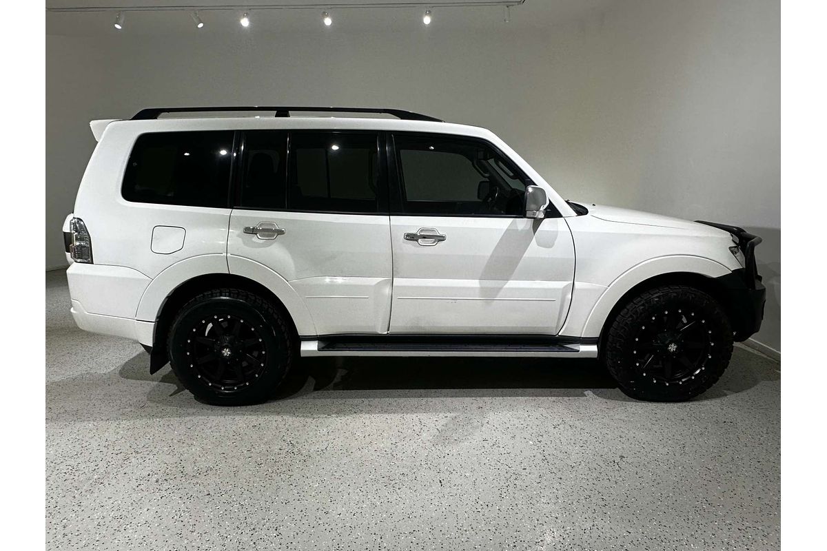 2019 Mitsubishi Pajero GLS NX