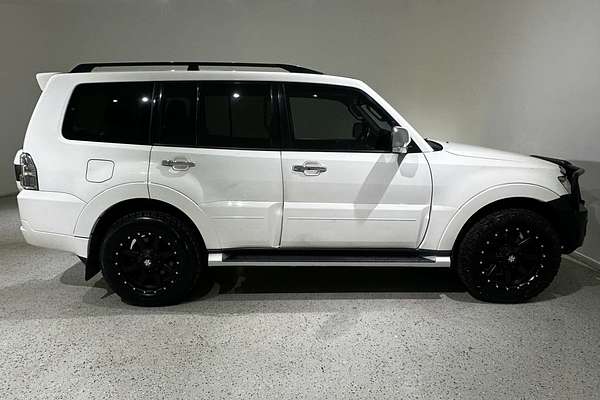 2019 Mitsubishi Pajero GLS NX