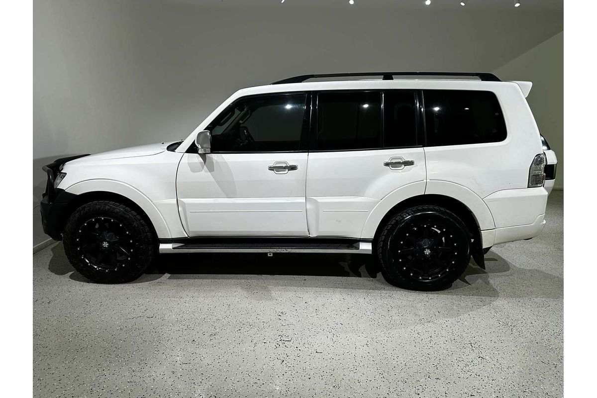 2019 Mitsubishi Pajero GLS NX