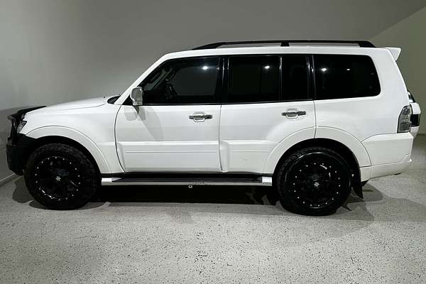 2019 Mitsubishi Pajero GLS NX