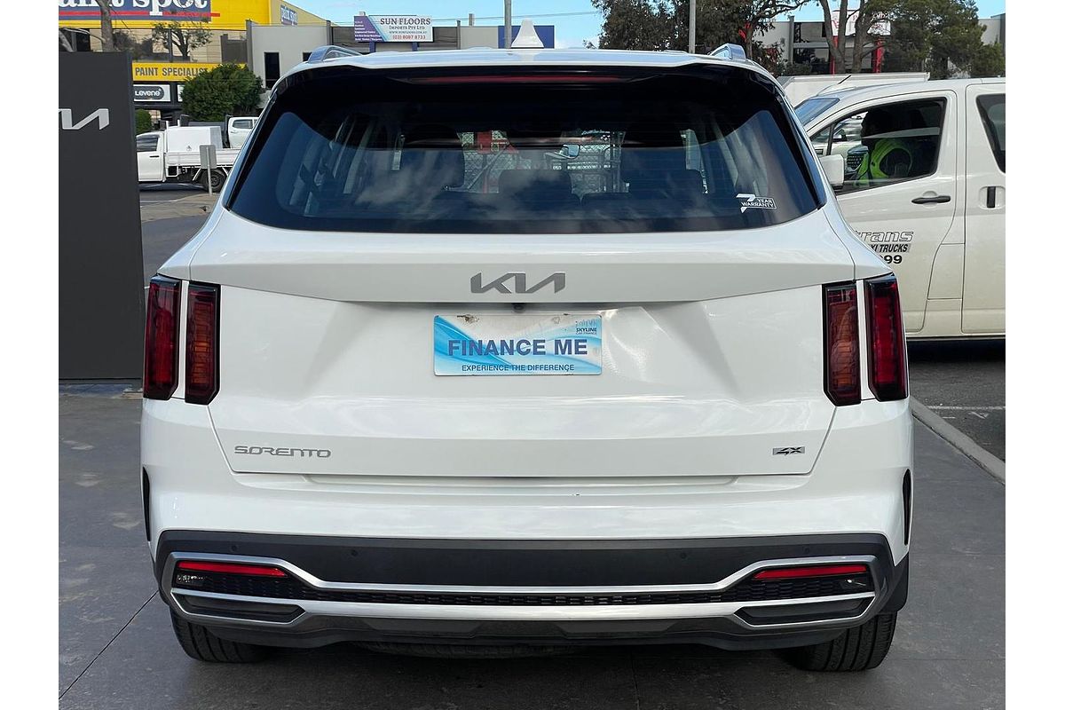 2023 Kia Sorento S MQ4