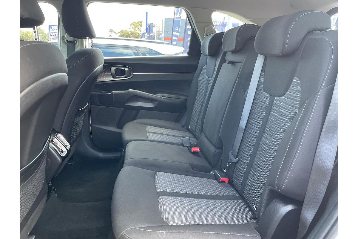 2023 Kia Sorento S MQ4