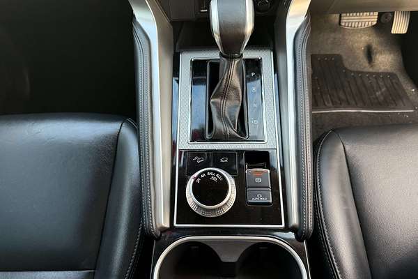 2023 Mitsubishi Pajero Sport GLS QF
