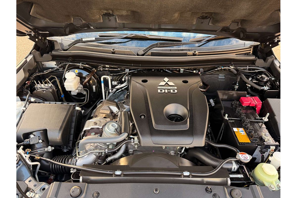 2023 Mitsubishi Pajero Sport GLS QF