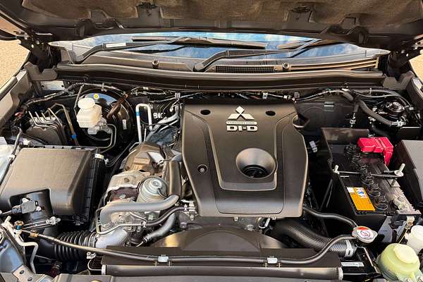 2023 Mitsubishi Pajero Sport GLS QF