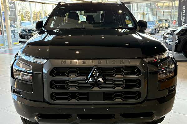 2024 Mitsubishi Triton GSR MV 4X4