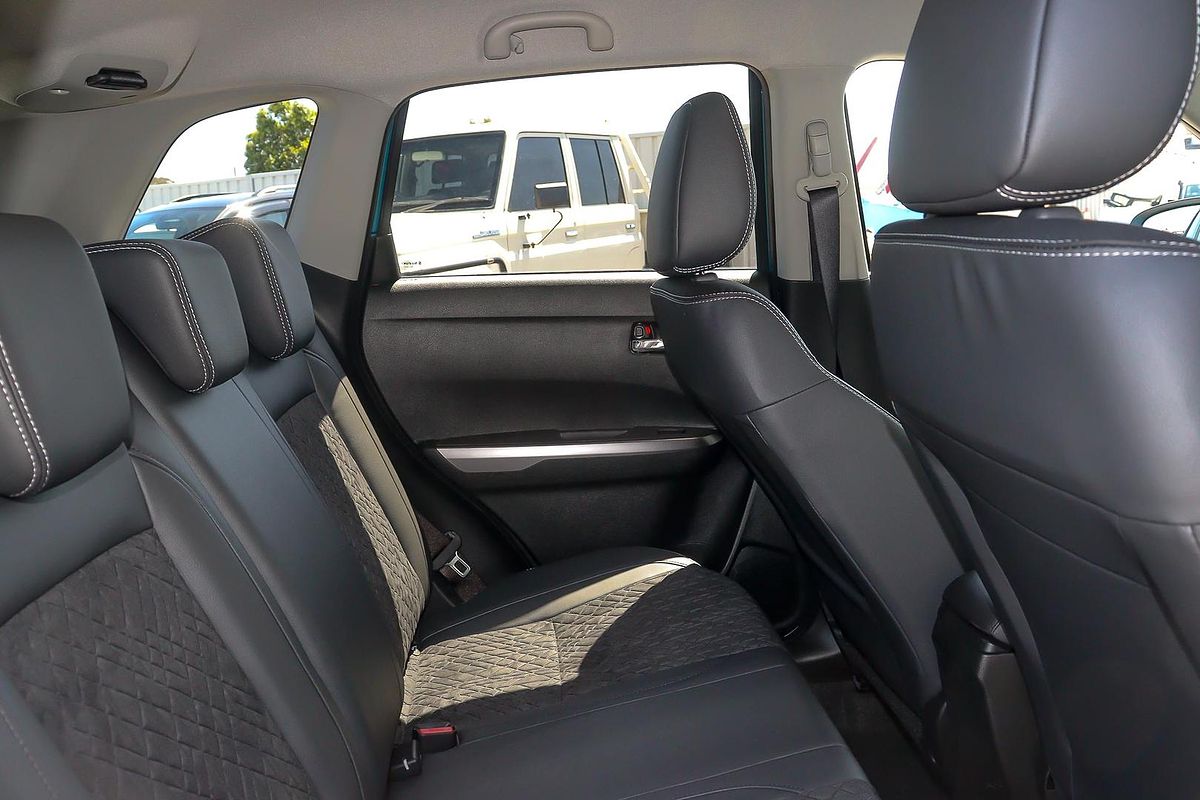 2024 Suzuki Vitara Turbo Shadow LY Series II