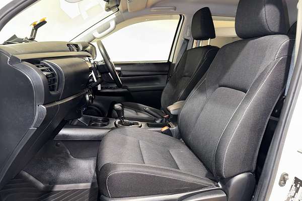 2019 Toyota Hilux SR GUN126R 4X4
