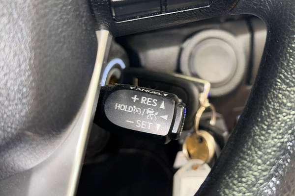 2019 Toyota Hilux SR GUN126R 4X4