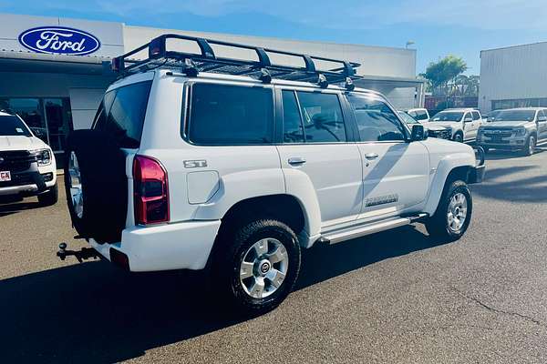 2015 Nissan Patrol DX Y61