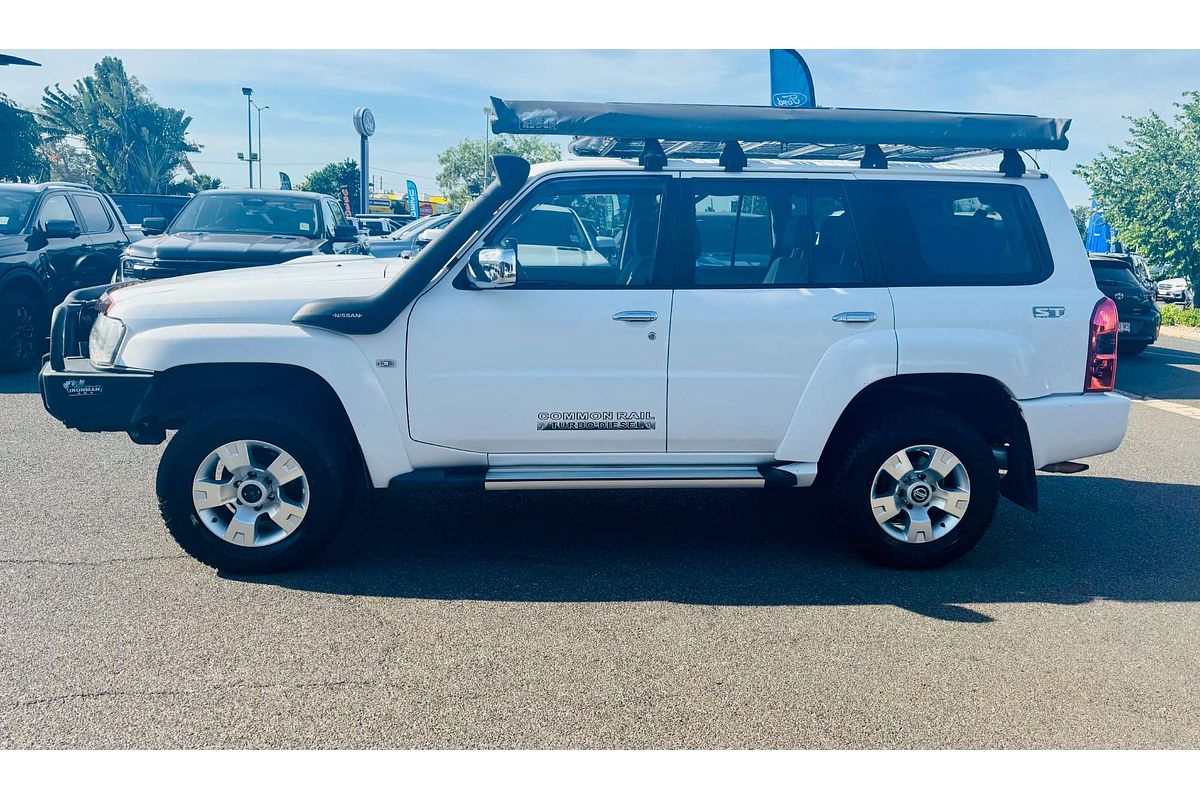 2015 Nissan Patrol DX Y61