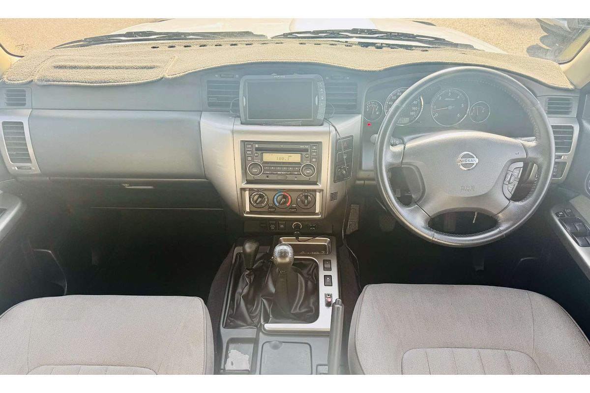 2015 Nissan Patrol DX Y61
