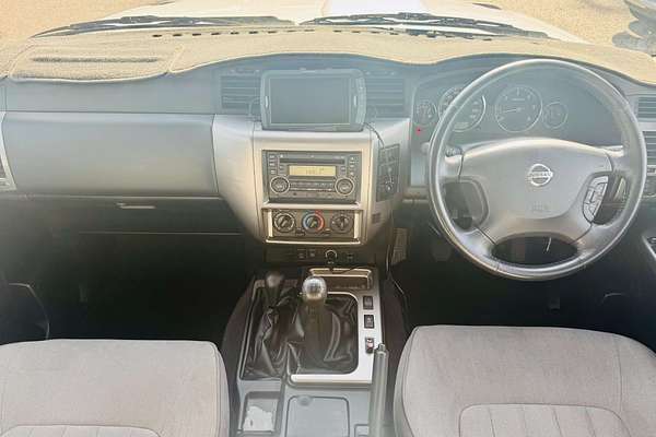 2015 Nissan Patrol DX Y61