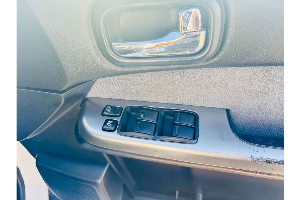 2015 Nissan Patrol DX Y61