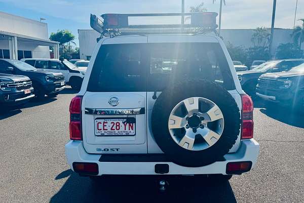 2015 Nissan Patrol DX Y61