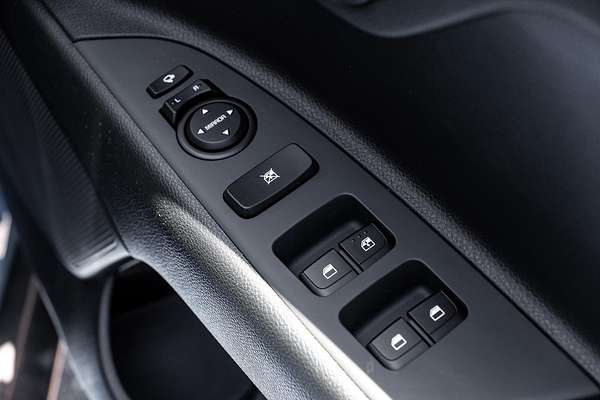 2025 Kia Stonic Sport YB