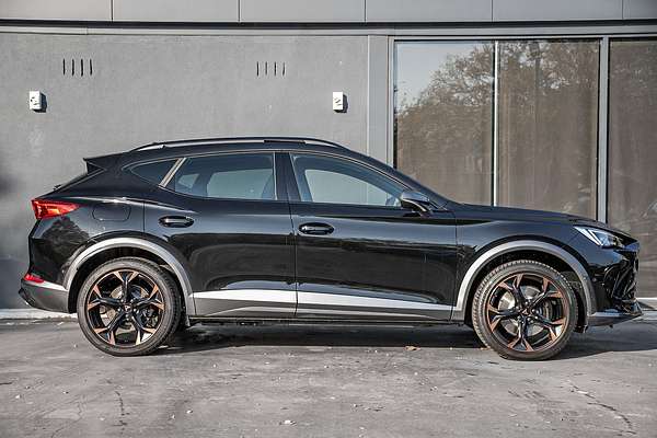 2024 CUPRA Formentor VZe Tribe Edition KM