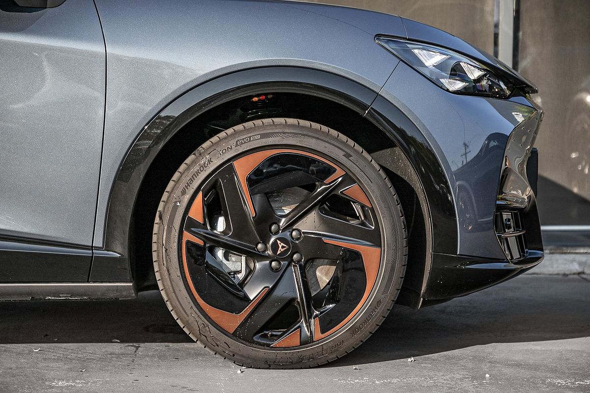 2025 CUPRA Tavascan VZ KR