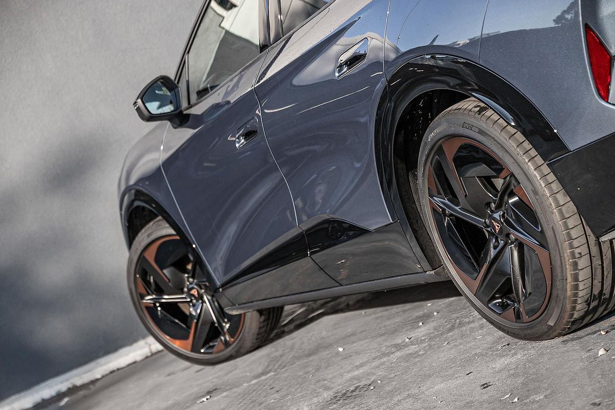 2025 CUPRA Tavascan VZ KR