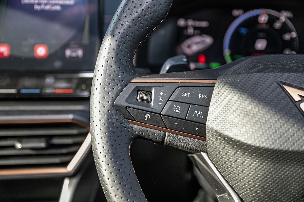 2024 CUPRA Formentor VZe Tribe Edition KM