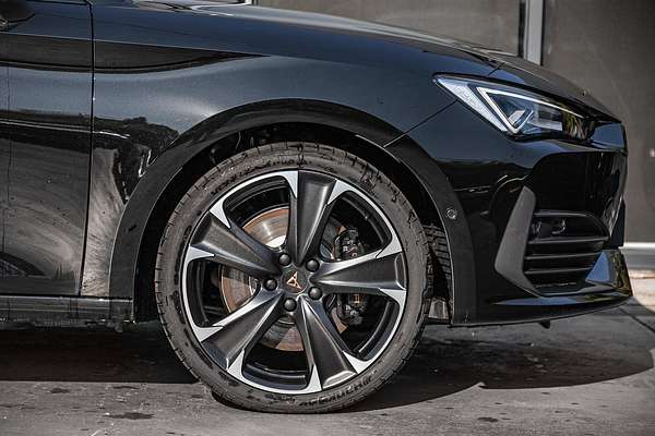 2024 CUPRA Leon VZe KL