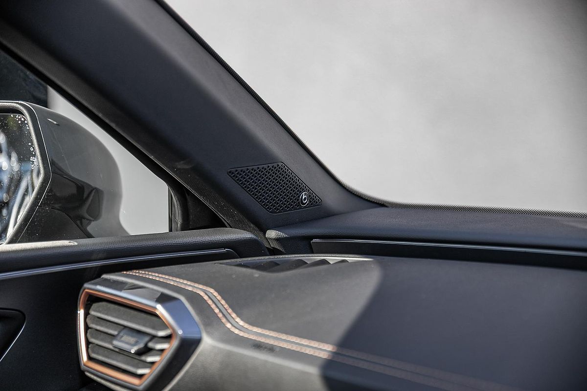 2024 CUPRA Leon VZe KL