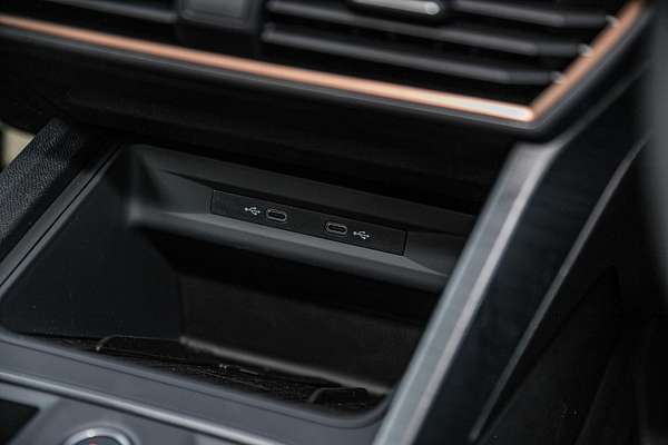 2024 CUPRA Leon VZe KL